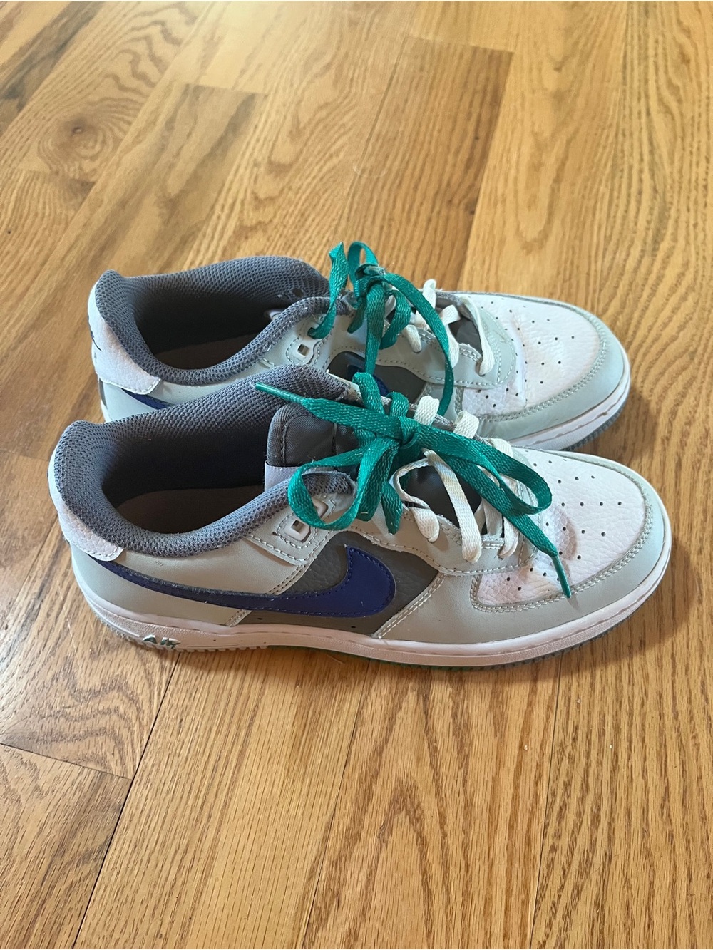 Nike Air Force kids size 5.5